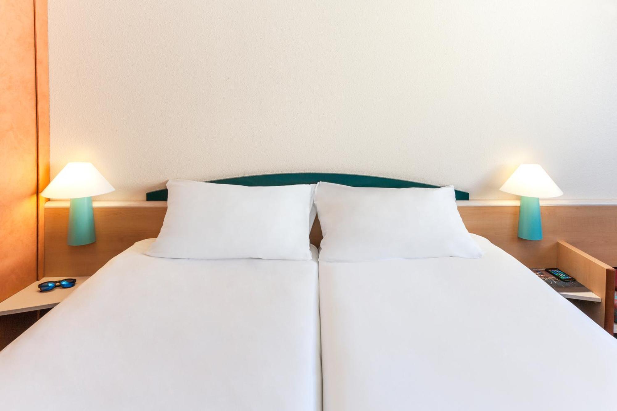 Hotel Ibis Poitiers Sud Habitación foto