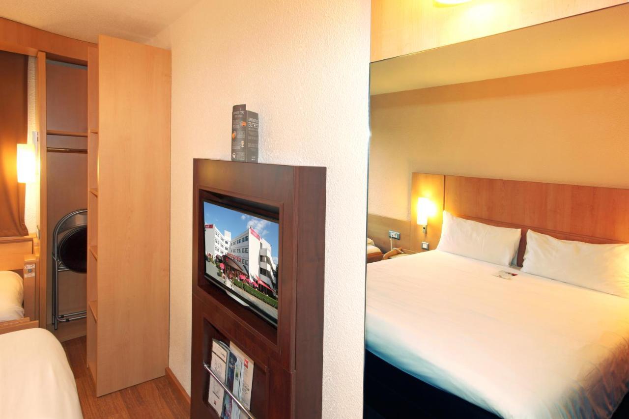 Hotel Ibis Poitiers Sud Habitación foto